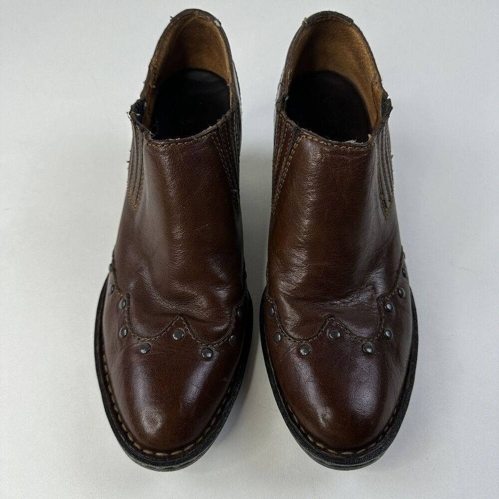 Born Womens Tour Boots sz 8 M Block Heel Bootie Leather Western Brown Studded - Picture 2 of 12